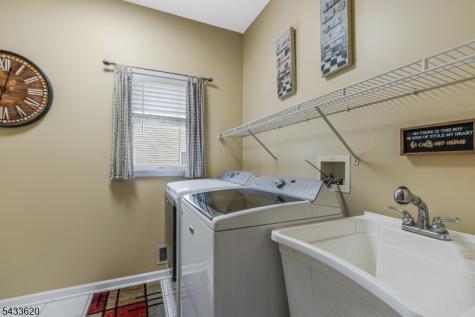 228 Woodside Lane Bridgewater NJ 08807