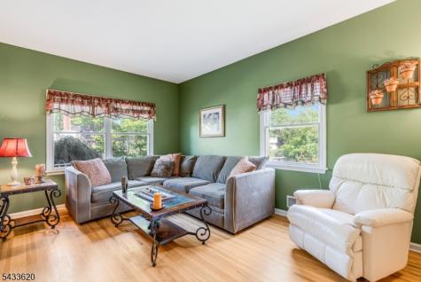 228 Woodside Lane Bridgewater NJ 08807