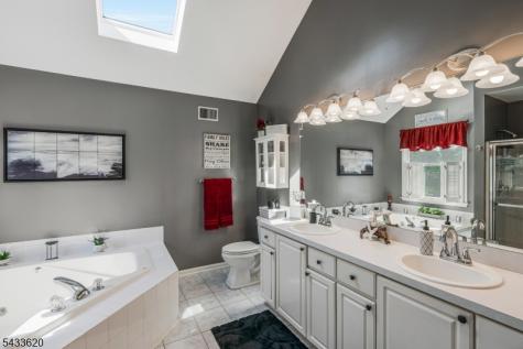 228 Woodside Lane Bridgewater NJ 08807