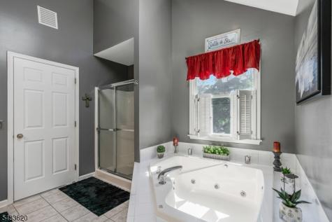 228 Woodside Lane Bridgewater NJ 08807