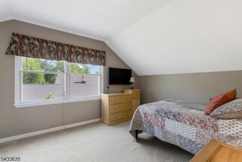 228 Woodside Lane Bridgewater NJ 08807