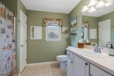 228 Woodside Lane Bridgewater NJ 08807