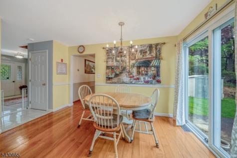 11 Ledgerock Court Parsippany-troy Hills NJ 07950