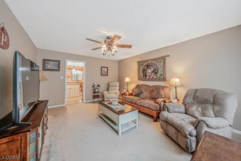 11 Ledgerock Court Parsippany-troy Hills NJ 07950