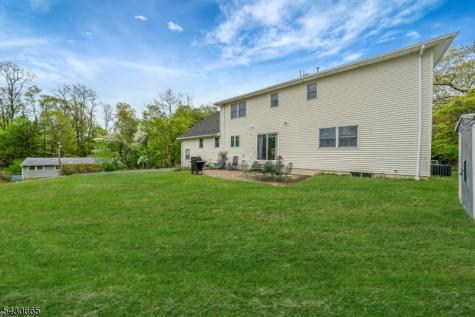 11 Ledgerock Court Parsippany-troy Hills NJ 07950