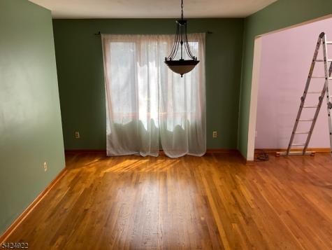 910 Orchard Terrace Linden NJ 07036