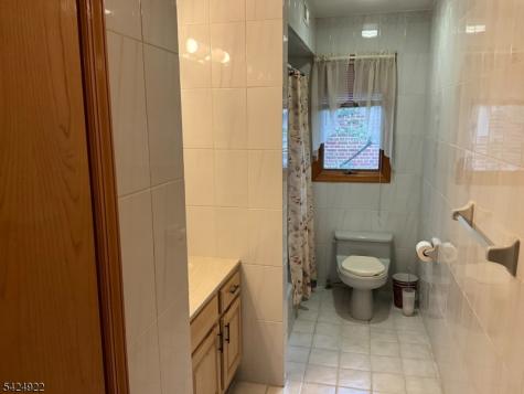910 Orchard Terrace Linden NJ 07036