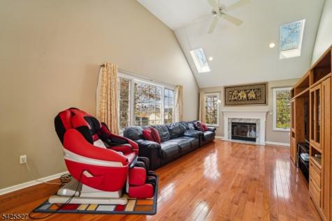 53 Ridge Drive Montville NJ 07045