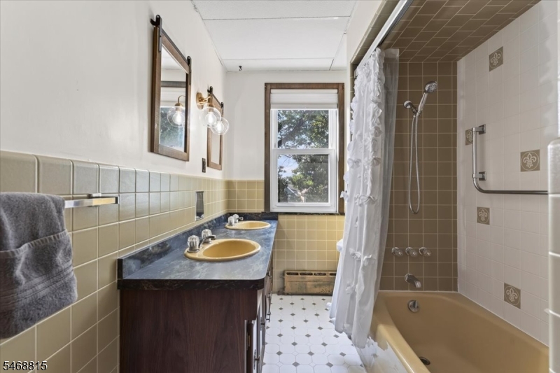 78 Stewart Avenue Kearny NJ 07032