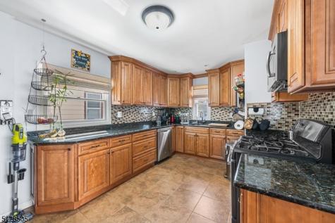 333 Amon Terrace Linden NJ 07036