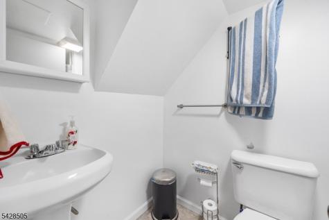 333 Amon Terrace Linden NJ 07036