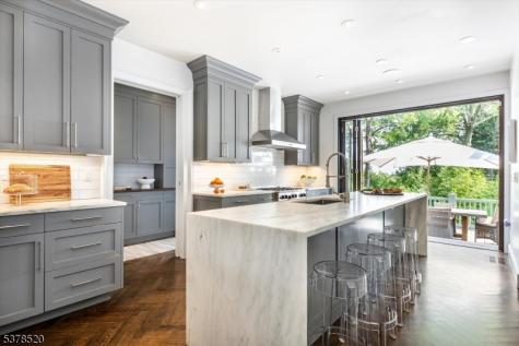 189 Upper Mountain Avenue Montclair NJ 07042