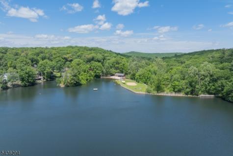 39 Broadway West Milford NJ 07480