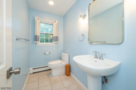 4 Fern Court Roxbury NJ 07836