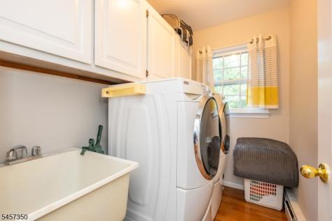4 Fern Court Roxbury NJ 07836
