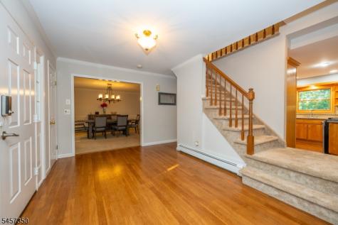 4 Fern Court Roxbury NJ 07836