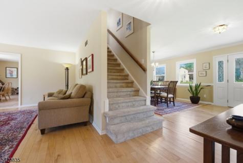 3 Brown Court Clinton NJ 08801
