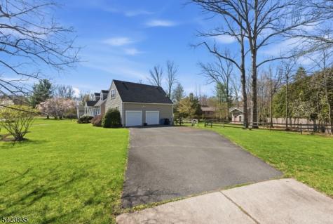 3 Brown Court Clinton NJ 08801