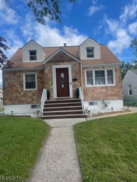 501 E 2nd Avenue Roselle NJ 07203