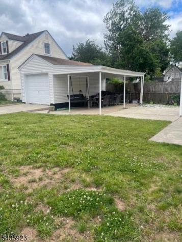 501 E 2nd Avenue Roselle NJ 07203