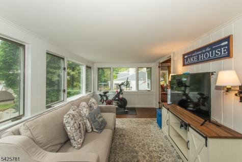 372 E Shore Trail Sparta NJ 07871