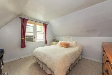 372 E Shore Trail Sparta NJ 07871