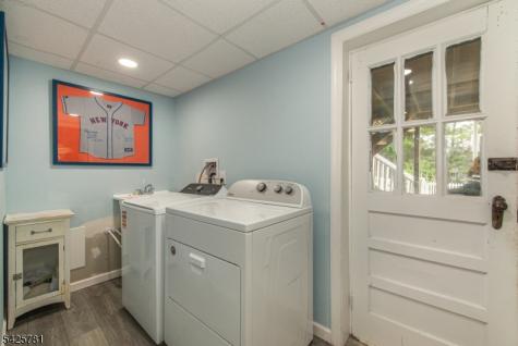 372 E Shore Trail Sparta NJ 07871