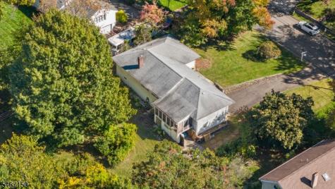11 Hamilton Drive East North Caldwell NJ 07006