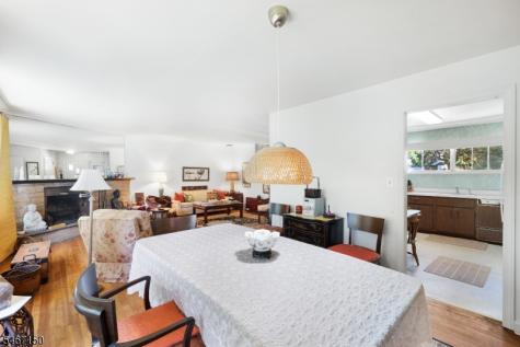11 Hamilton Drive East North Caldwell NJ 07006