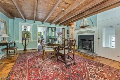 499 Shire Road Holland NJ 08848