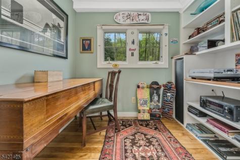 499 Shire Road Holland NJ 08848