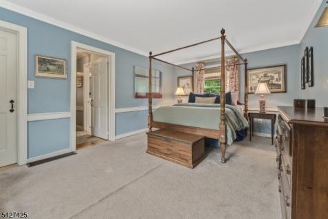 499 Shire Road Holland NJ 08848