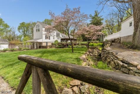 499 Shire Road Holland NJ 08848