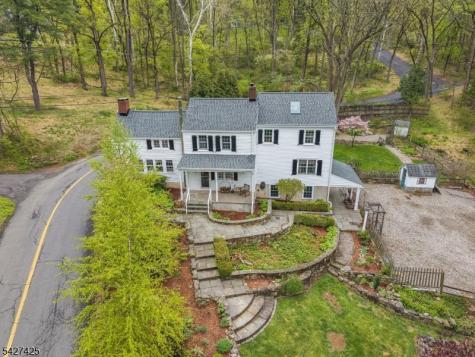 499 Shire Road Holland NJ 08848