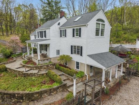499 Shire Road Holland NJ 08848