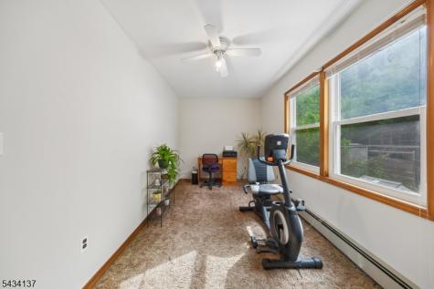 562 Valley Road Clifton NJ 07013