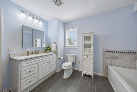 562 Valley Road Clifton NJ 07013
