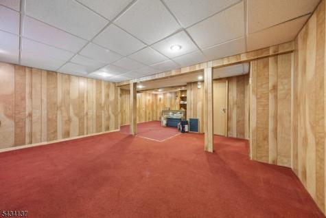 562 Valley Road Clifton NJ 07013