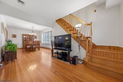 562 Valley Road Clifton NJ 07013