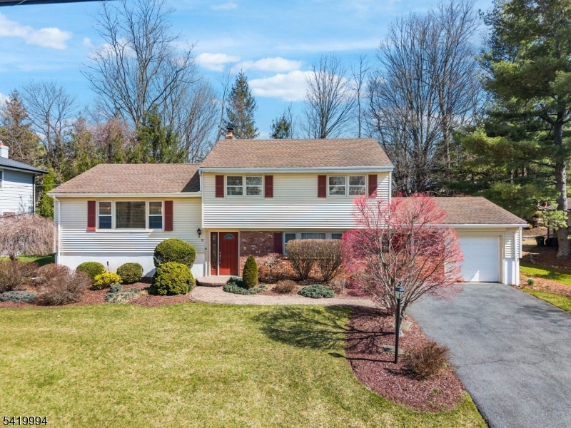 11 Pilgrim Way Wayne NJ 07470