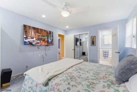 11 Pilgrim Way Wayne NJ 07470