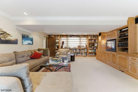 11 Pilgrim Way Wayne NJ 07470