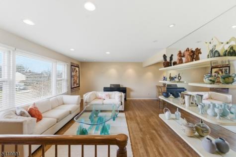 11 Pilgrim Way Wayne NJ 07470