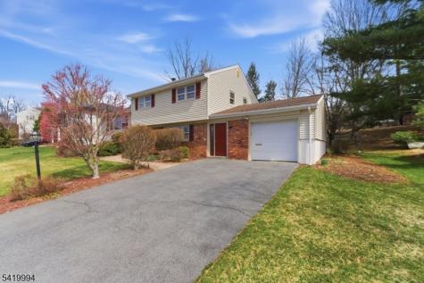 11 Pilgrim Way Wayne NJ 07470