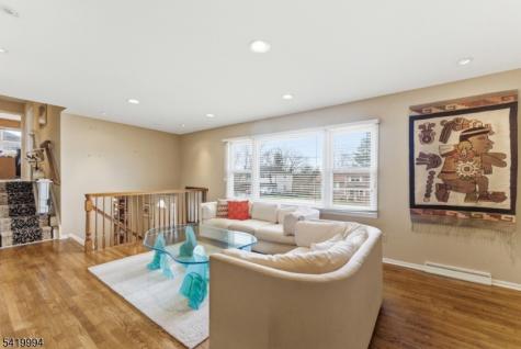 11 Pilgrim Way Wayne NJ 07470