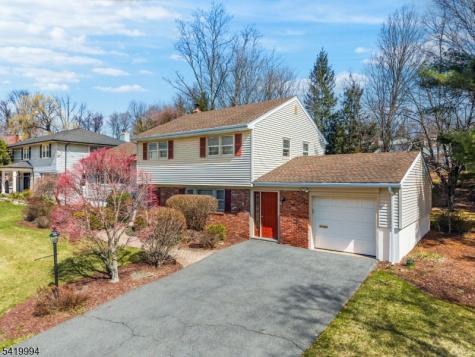 11 Pilgrim Way Wayne NJ 07470