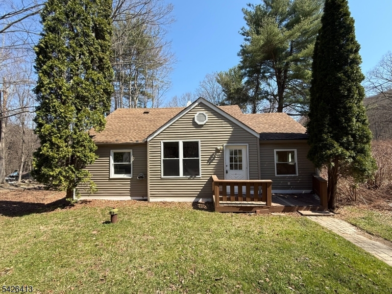 15 River Drive Jefferson NJ 07885