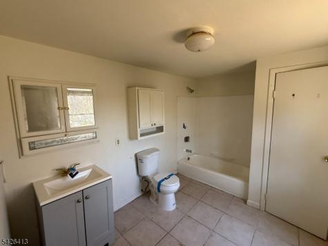 15 River Drive Jefferson NJ 07885