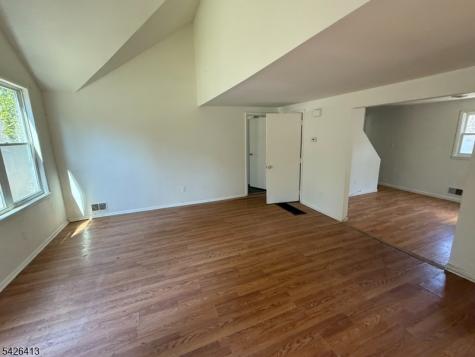 15 River Drive Jefferson NJ 07885