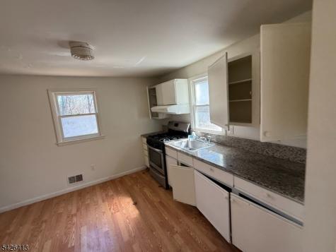 15 River Drive Jefferson NJ 07885